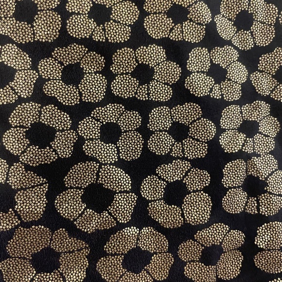 Equipment Riley Metallic Floral-Print Tee - Picture 8 of 10